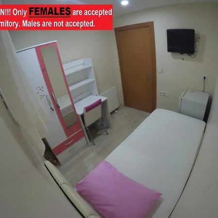 !females Only! Bakirkoey Elit Kiz Yurdu فندق اسطنبول