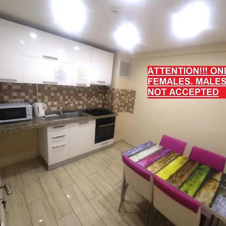 !females Only! Bakirkoey Elit Kiz Yurdu فندق *